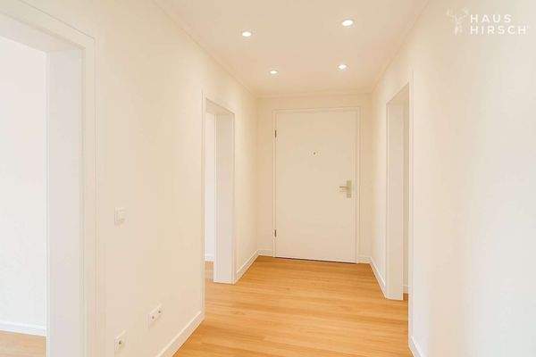 Flur - Beispiel Foto fertig renoviert