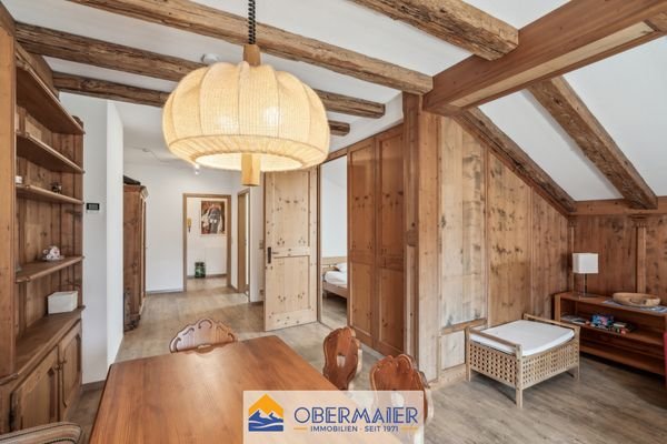05_Schlafzimmer_neben_Wohnbereich