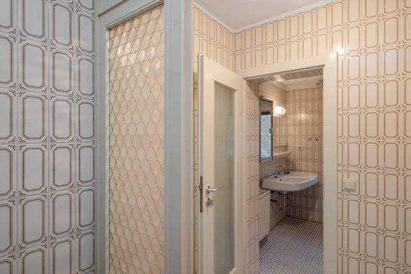 OBERGESCHOSS – BADEZIMMER