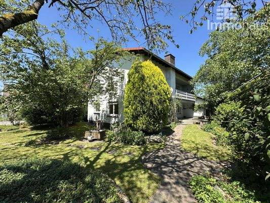 Hausansicht-Gartenseite