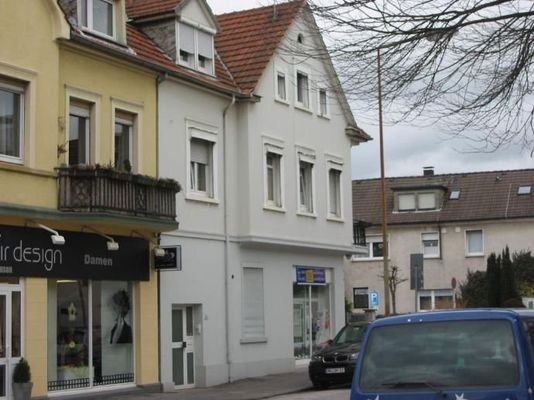 Haustür +  Fenster Teeküche (geschlossen)