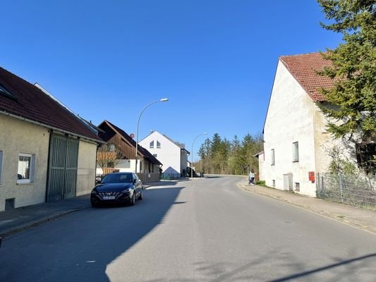 Straße 2