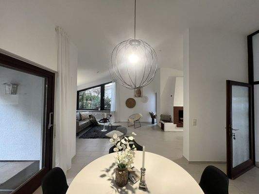 Hohe Decken sorgen für ein schönes Raumgefühl