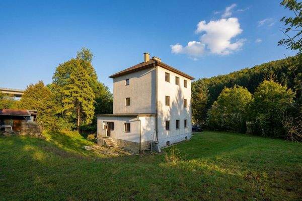 südwestseitige Ansicht