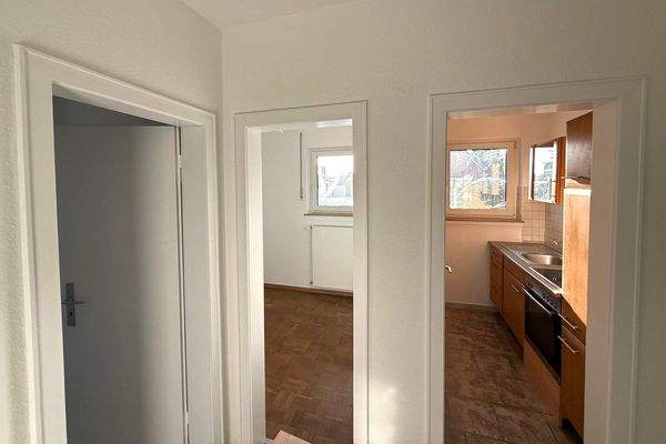 Gepflegte Diele mit Zugang zu allen Räumen