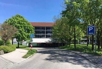 Ein- und Ausfahrt über die Alte Weberei