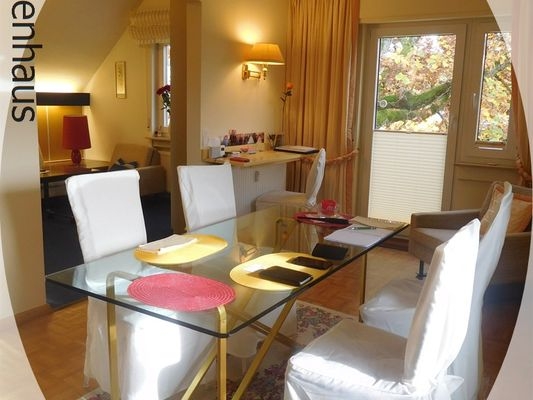 Esszimmer Blick Balkon und Wohnzimmer.JPG