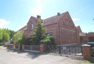 Nordost Grundstückszufahrt