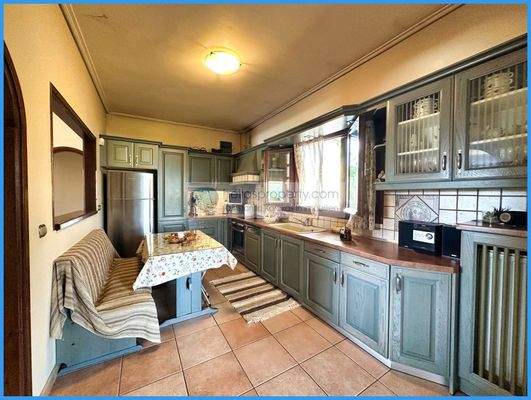 f79d0f660174407cb089e4e6b578537f-original