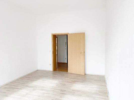 Schlafzimmer mit Blick Richtung Flurbereich