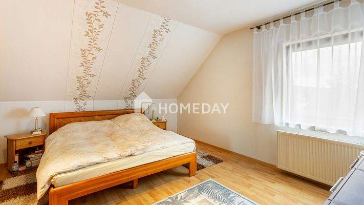 1. OG Schlafzimmer 2 1