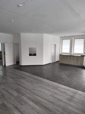 Laden-Bürofläche-02