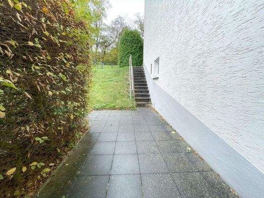 Gang zum Grundstück