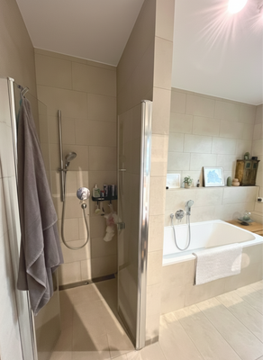 Dusche & Badewanne