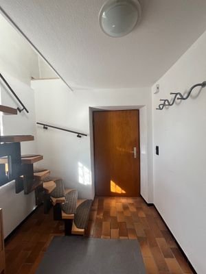 Wo 2 Eingang Treppe.jpg