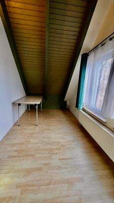 Ferienhaus mit Pool Schlafstube DG