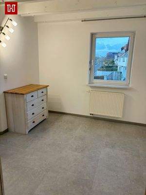 .. geräumiges Schlafzimmer !