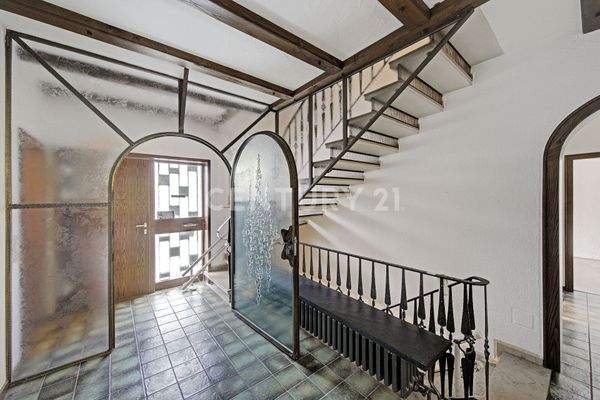 EG Entree und Treppenhaus