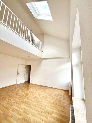 Wohnen - Blick zur Galerie