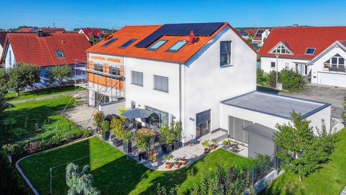 Bestandshaus bei Neumarkt 2 (Drohne)