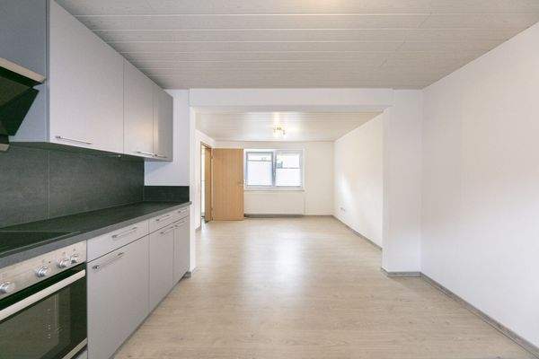 Küche mit Wohn-/Essbereich || EG