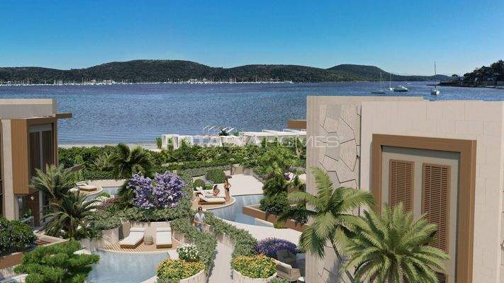 Beachfront Houses Near Daily Amenities in Bodrum