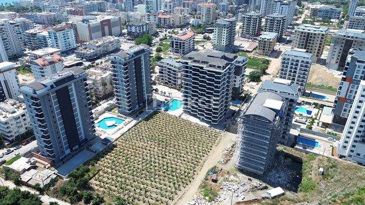 Real Estate in a Two Block Complex 600 M from the Sea in Alanya