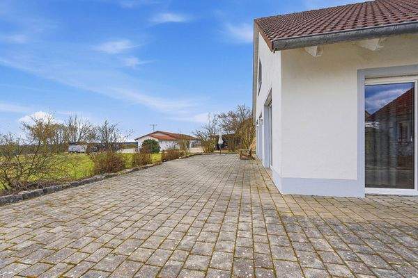 Terrasse vor dem Haus