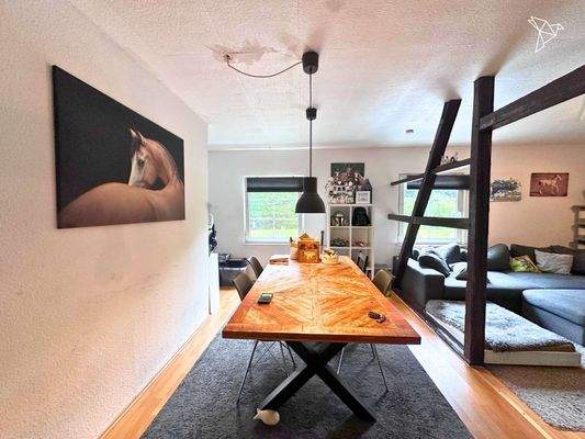 Wohn- und Esszimmer Nebengebäude