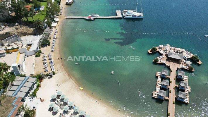 Stylish Apartments in a Beachfront Complex in Yalikavak, Bodrum
