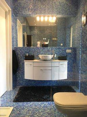 Bad mit Badmöbel.jpg