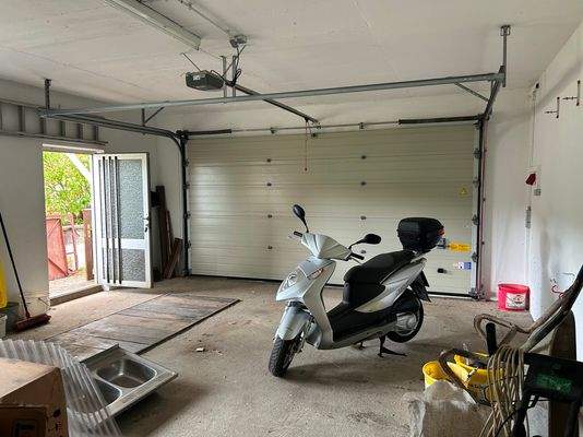 Doppelgarage mit Montagegrube