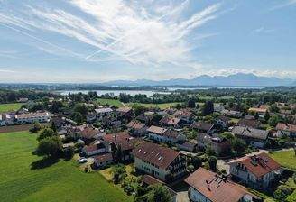 Nähe zu Chiemsee und den Bergen