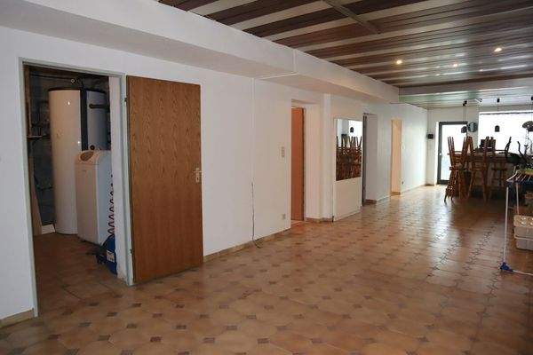 Hobbyraum 1 - Ausstellungsfläche Keller