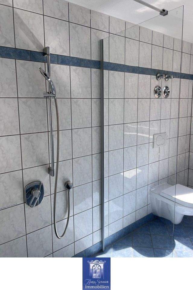 Hübsche Wohnung mit großer Terrasse in grüner und ruhiger Lage! - Foto 2