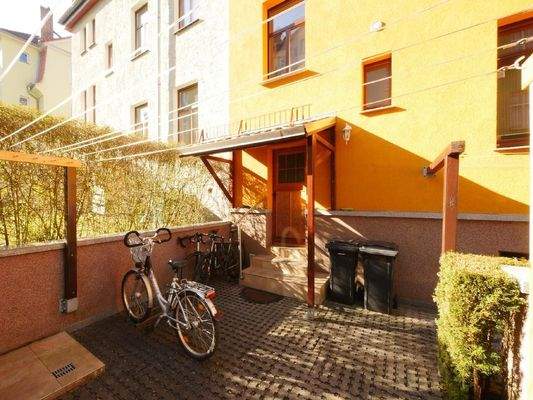  HOF - Hoftür zum Hausflur