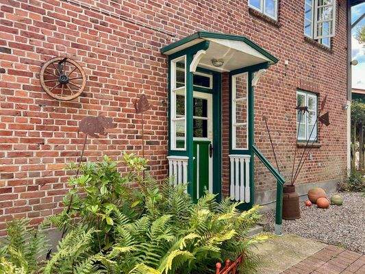 Seiteneingang zum Lagengeschäft