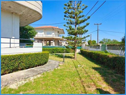 f3d1c553717344c9a99a799a24643583-original