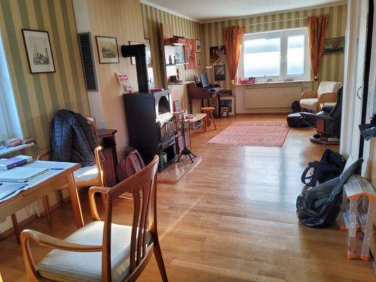 OG Zi 2 Blick zu Zi 1.jpg