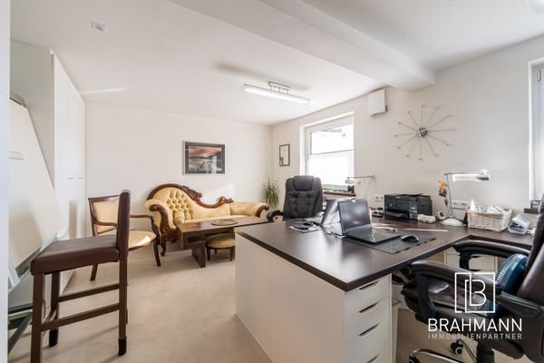 Büro Erdgeschoss