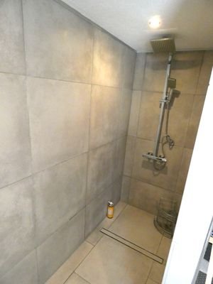 Bad mit Dusche