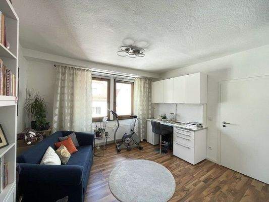 Kind / Arbeit / Gast