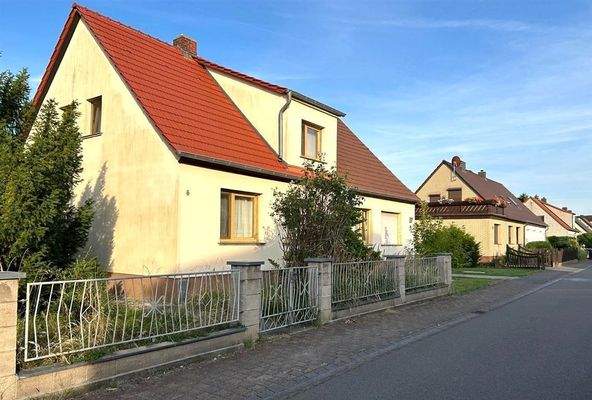 Straßenansicht rechts