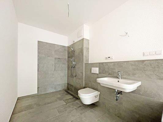 Badezimmer weitere Ansicht 