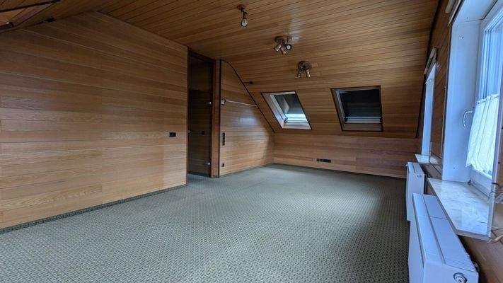 DachgeschossZimmer2_4