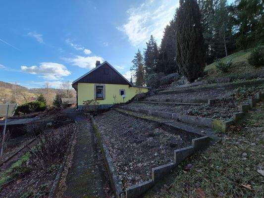 Blick auf die Terrassenbeete 