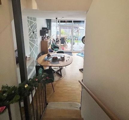 Blick ins Wohnzimmer.JPG