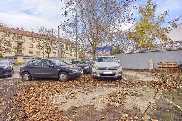 Stellplatz vor der Tür