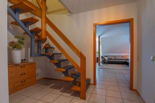 Aufgang Bonuszimmer DG