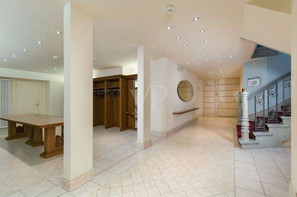 Garderobentrakt im Erdgeschoss